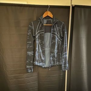 Lululemon define jacket blue camo size 4